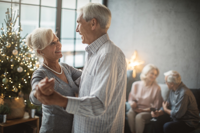 5dd81ea8fb213fa0fbe739ae_ths-4-holiday-tips-body 4 Tips To Help Enjoy The Holidays With Hearing Loss