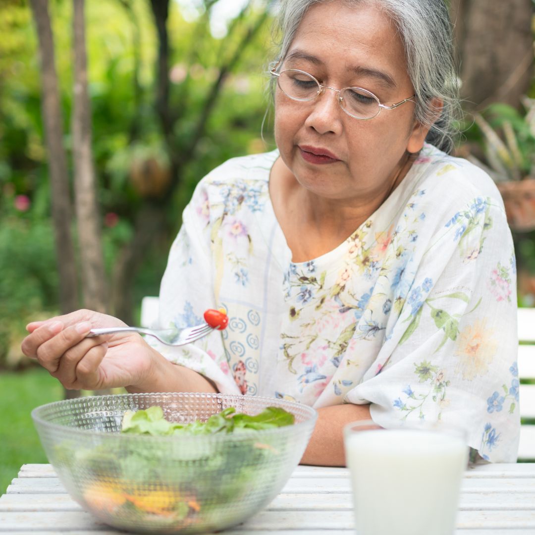 675a06d007ad3959cd807f20_675a062416bea50a9e9bf856_5 How Hearing Loss Affects Appetite and Social Dining